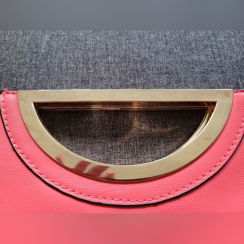 Coral clutch - The Limited - Picture 8 of 8